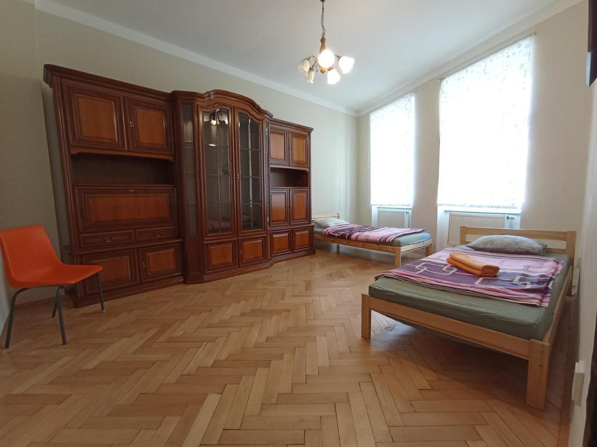 Apartments Captain Flint Prag Exteriör bild